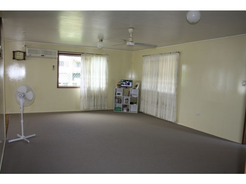 25 Gaynor St, Maryborough QLD 4650