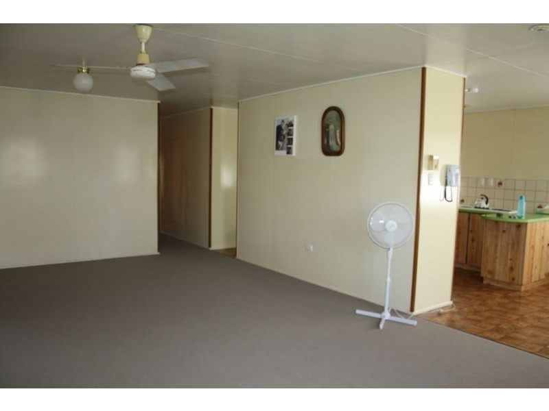 25 Gaynor St, Maryborough QLD 4650
