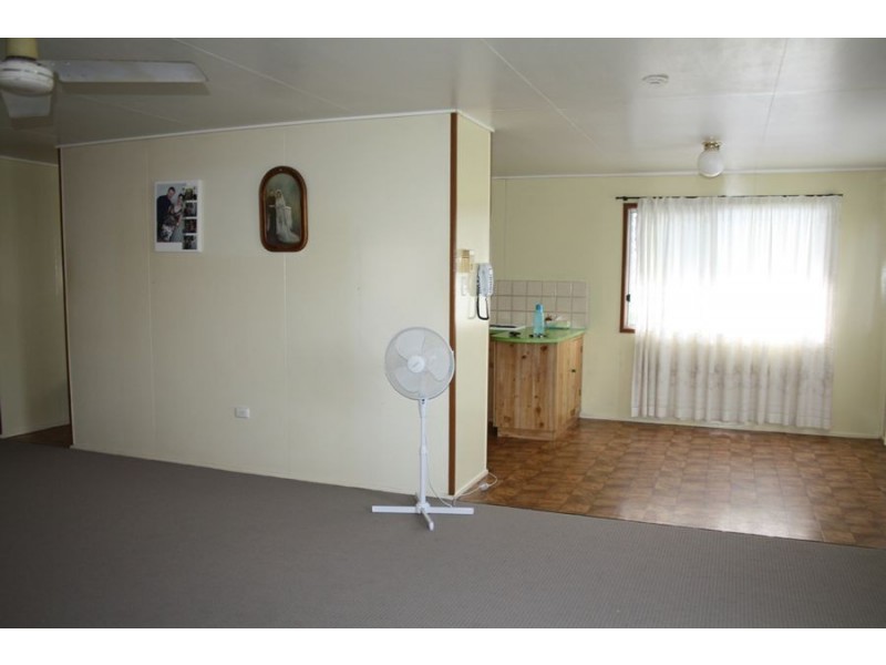25 Gaynor St, Maryborough QLD 4650