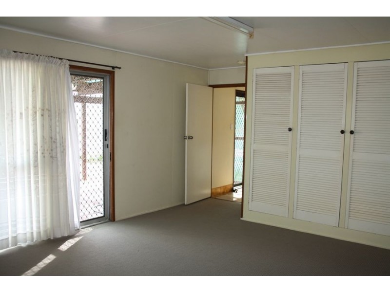 25 Gaynor St, Maryborough QLD 4650