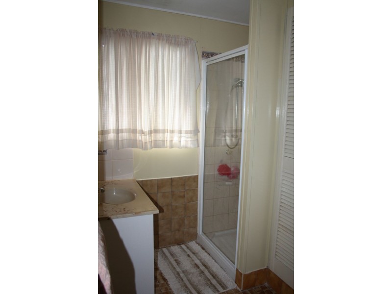 25 Gaynor St, Maryborough QLD 4650