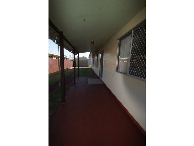 25 Gaynor St, Maryborough QLD 4650