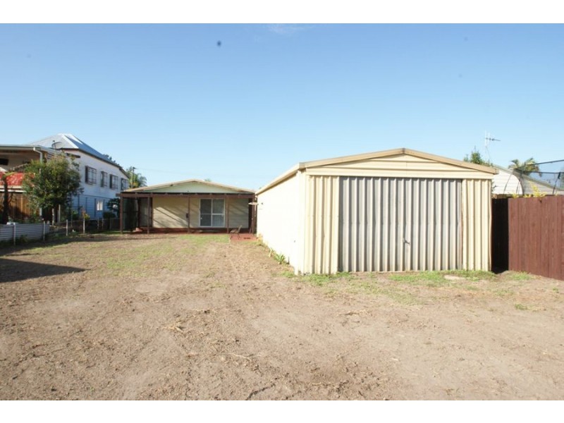 25 Gaynor St, Maryborough QLD 4650
