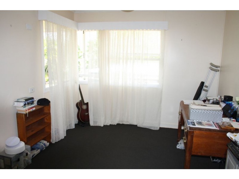 11 Dymock Street, Maryborough QLD 4650