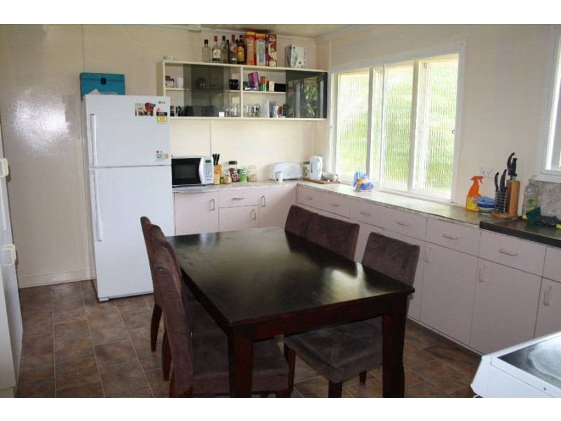 11 Dymock Street, Maryborough QLD 4650