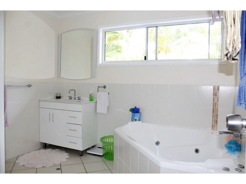 12 Isabel Street, Tinana QLD 4650