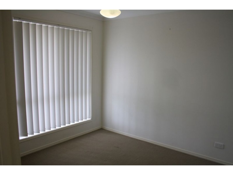 2/2 Lawman Street, Tinana QLD 4650