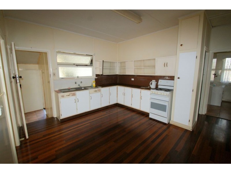 40 Reed Avenue, Maryborough QLD 4650