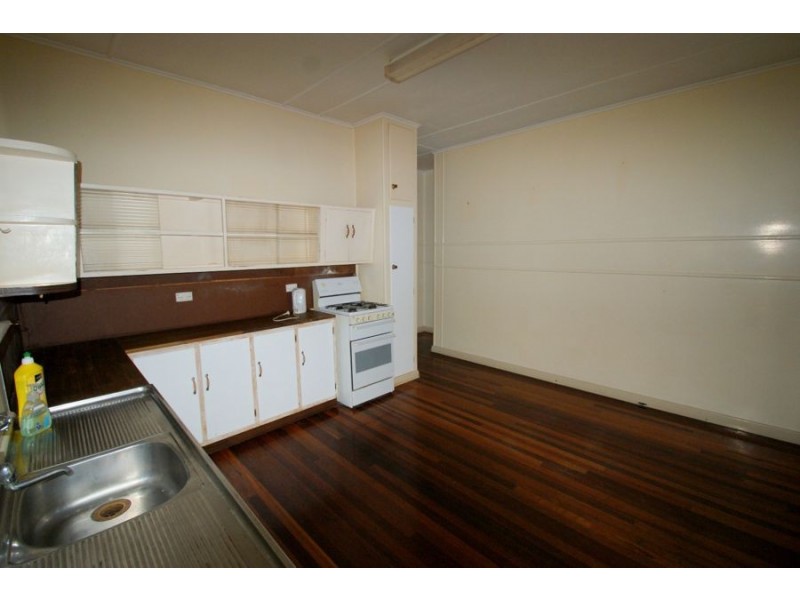 40 Reed Avenue, Maryborough QLD 4650