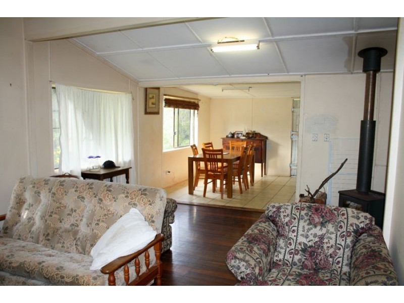 13 Staiers Road, Mungar QLD 4650