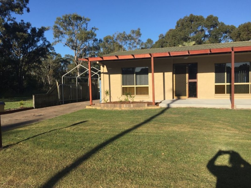 2 Riley Street, Urangan QLD 4655