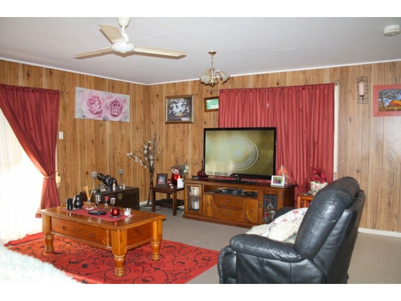 9 Blackbourn Street, Granville QLD 4650