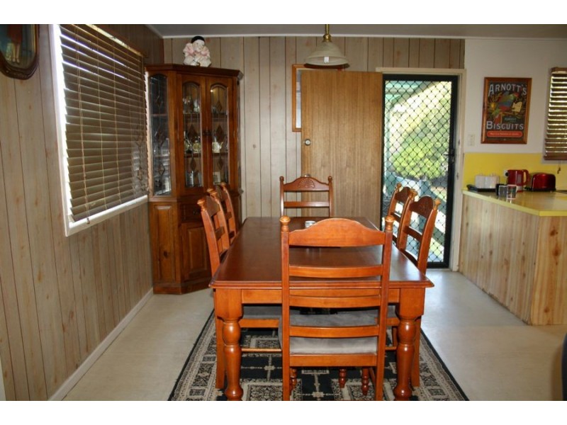 9 Blackbourn Street, Granville QLD 4650