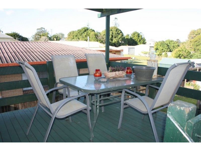 9 Blackbourn Street, Granville QLD 4650