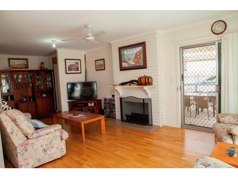 9 Perry Street, Granville QLD 4650