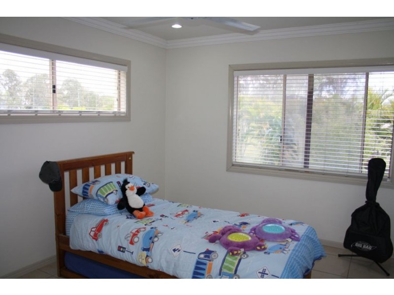 11 Toft Road, Island Plantation QLD 4650