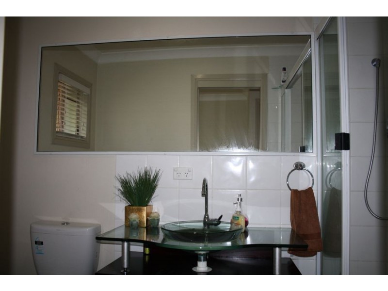 11 Toft Road, Island Plantation QLD 4650