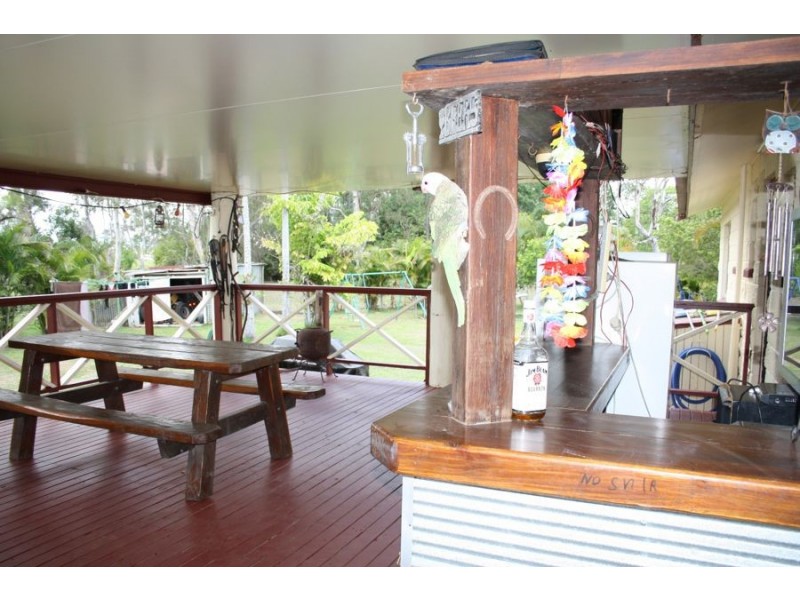 11 Toft Road, Island Plantation QLD 4650