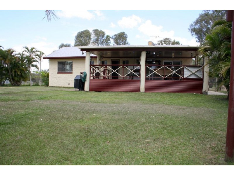11 Toft Road, Island Plantation QLD 4650