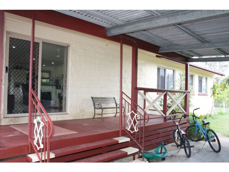 11 Toft Road, Island Plantation QLD 4650