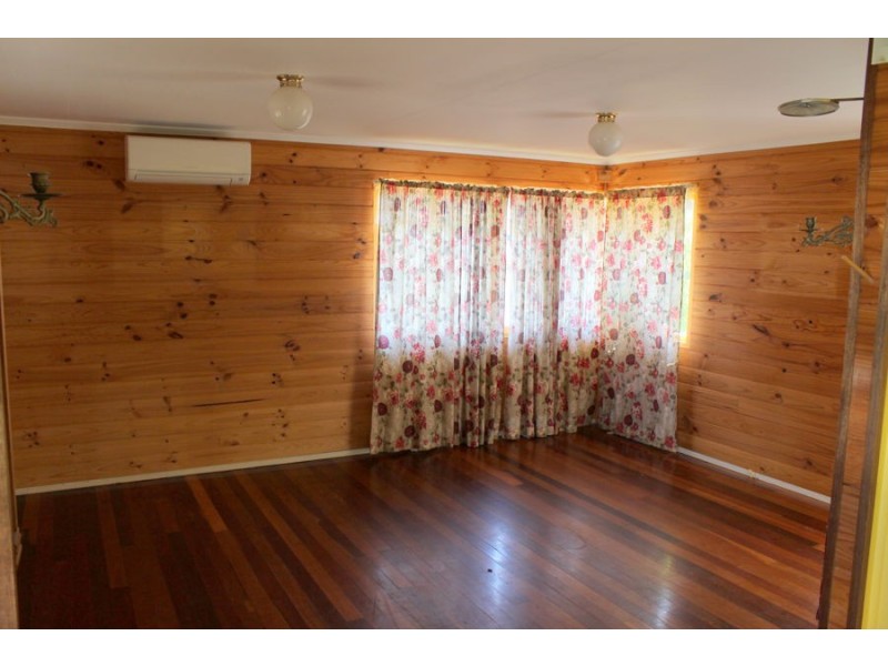 13 Ambrose White Street, Maryborough QLD 4650