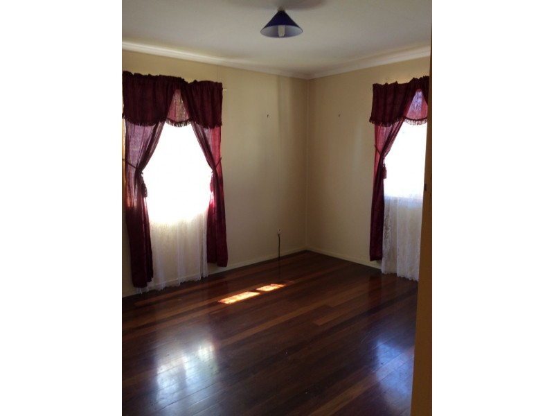 13 Ambrose White Street, Maryborough QLD 4650
