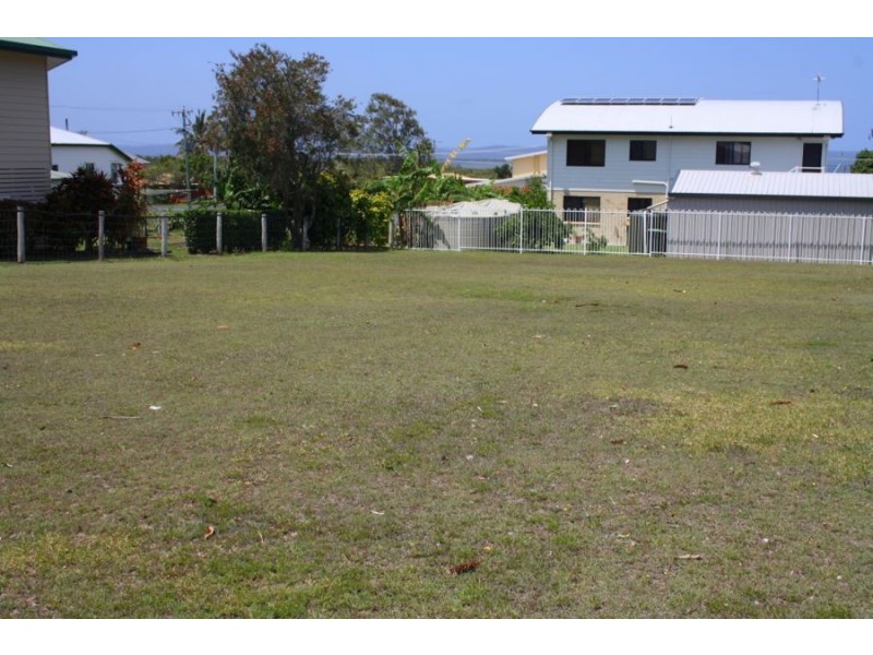 25 Second Avenue, Maaroom QLD 4650
