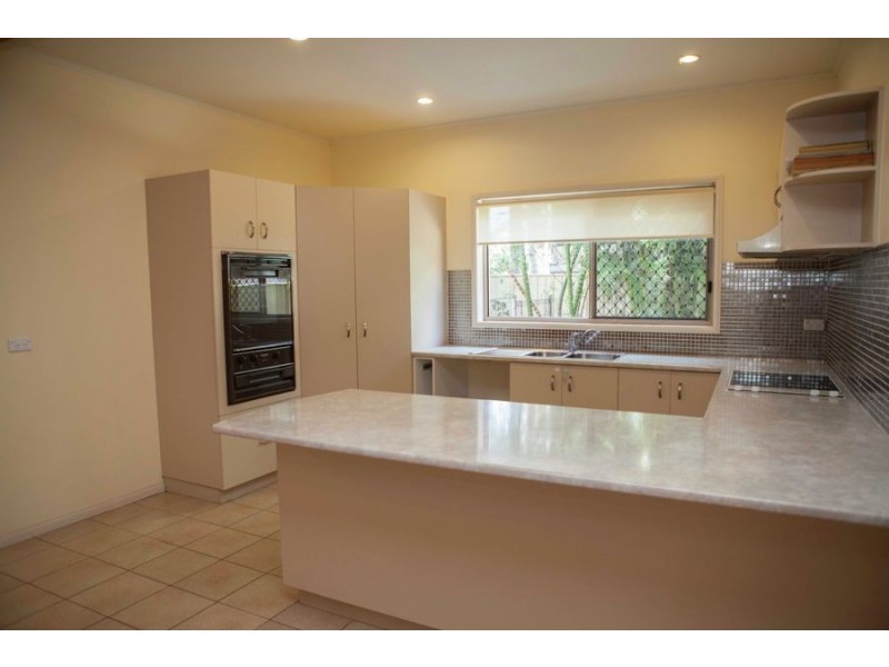 18 O’Brien Street, Granville QLD 4650