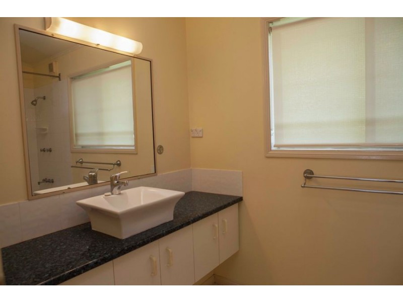 18 O’Brien Street, Granville QLD 4650