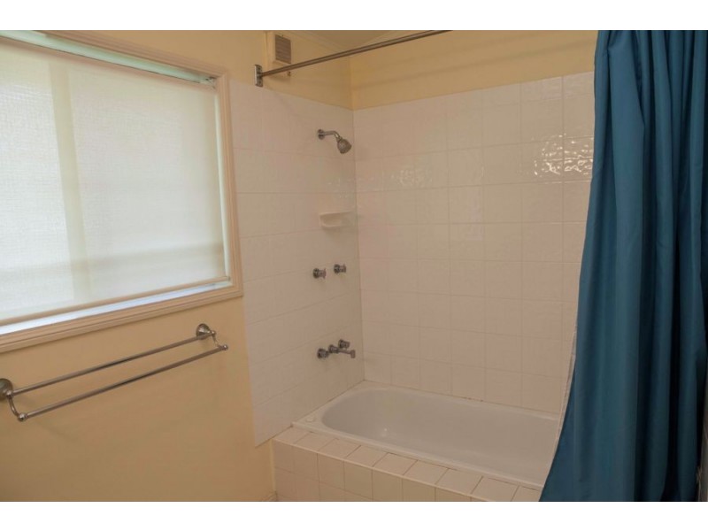 18 O’Brien Street, Granville QLD 4650