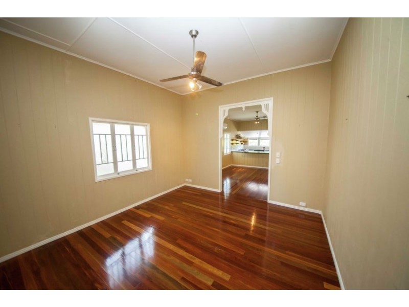 12 Park Street, Maryborough QLD 4650