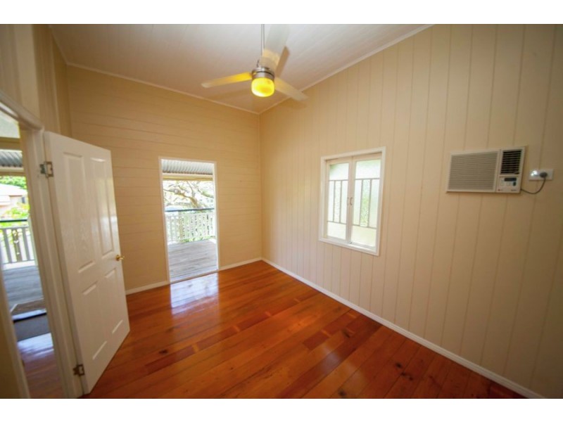 12 Park Street, Maryborough QLD 4650