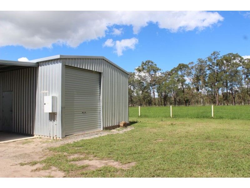 6 Boundary Road, Oakhurst QLD 4650