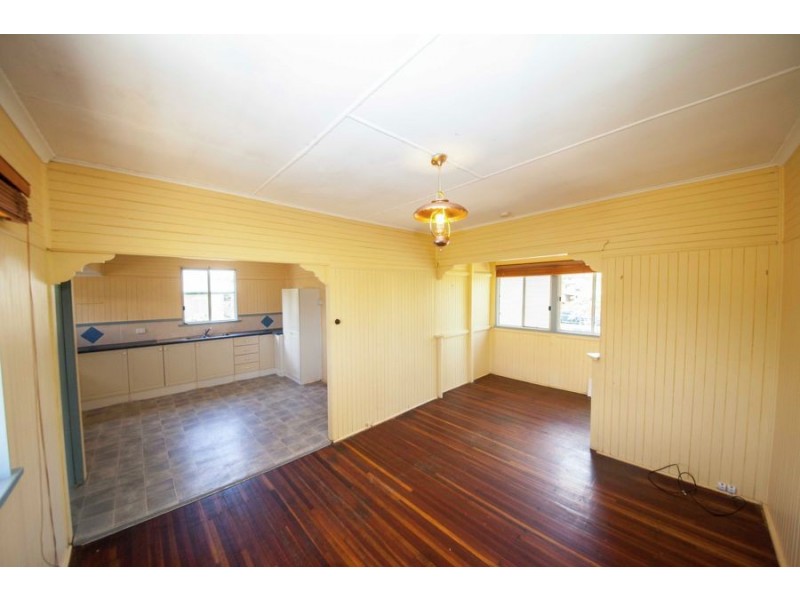 29 Pearson Street, Granville QLD 4650