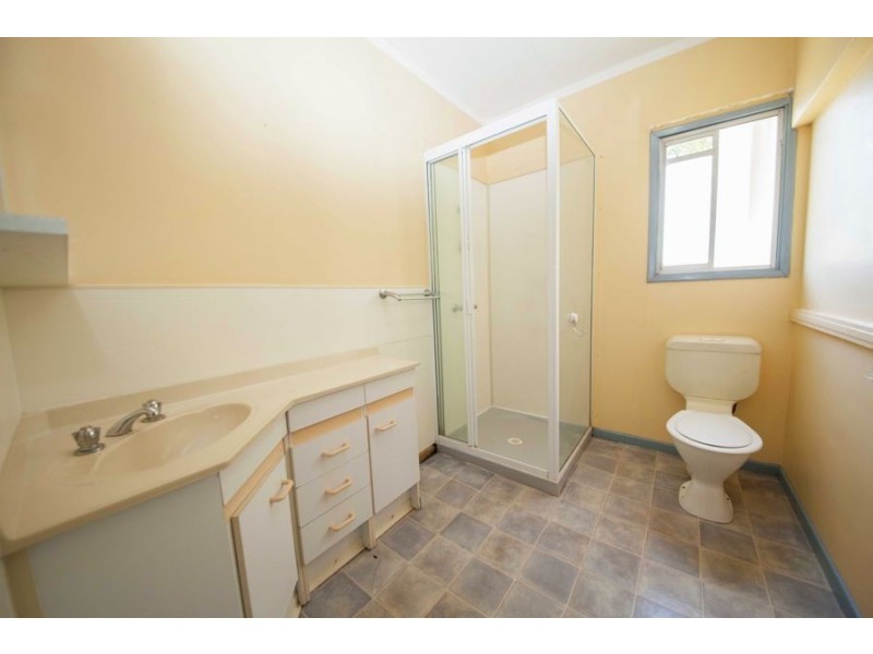 29 Pearson Street, Granville QLD 4650