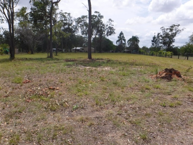 229 Woocoo Drive, Oakhurst QLD 4650