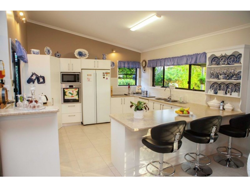 9 Leslie Drive, Tinana QLD 4650