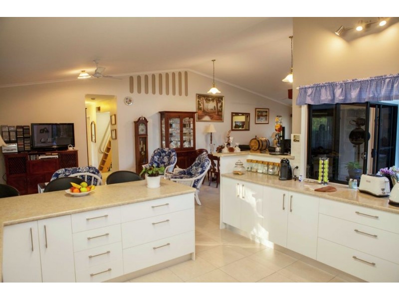 9 Leslie Drive, Tinana QLD 4650