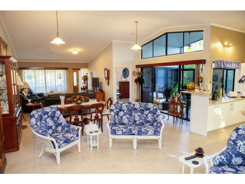 9 Leslie Drive, Tinana QLD 4650