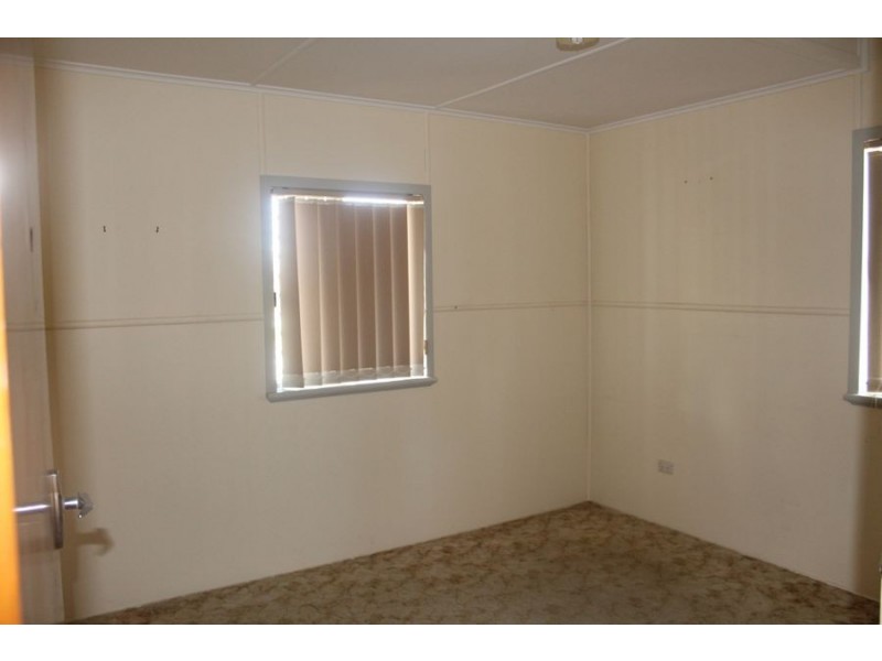 171 Cambridge Street, Granville QLD 4650