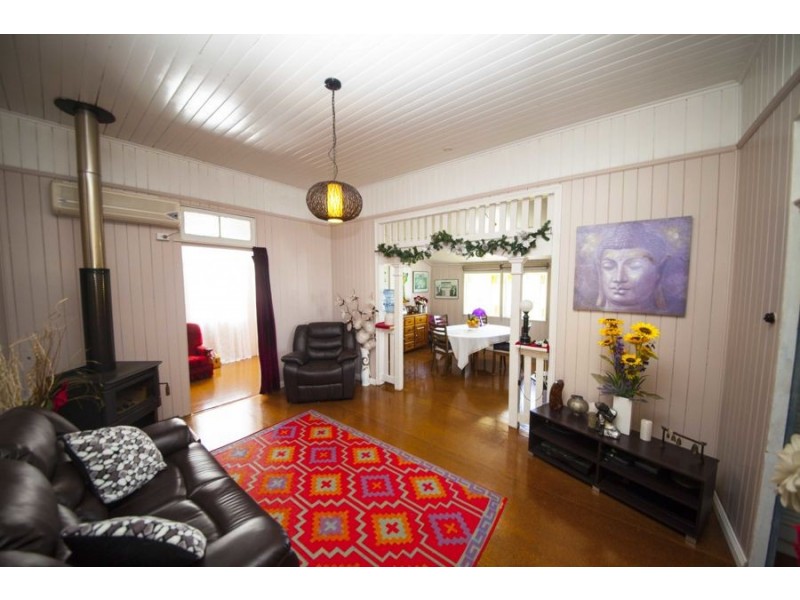 28 Dale Street, Granville QLD 4650