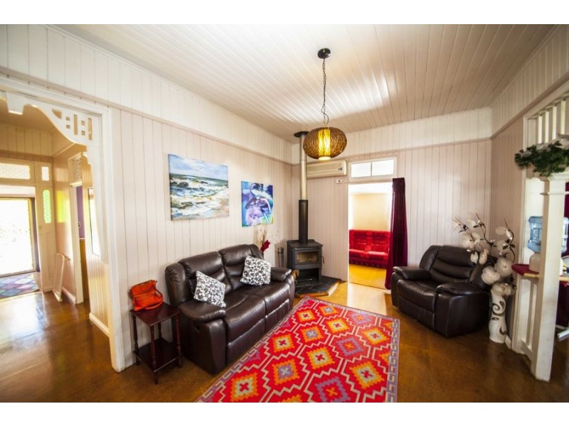 28 Dale Street, Granville QLD 4650