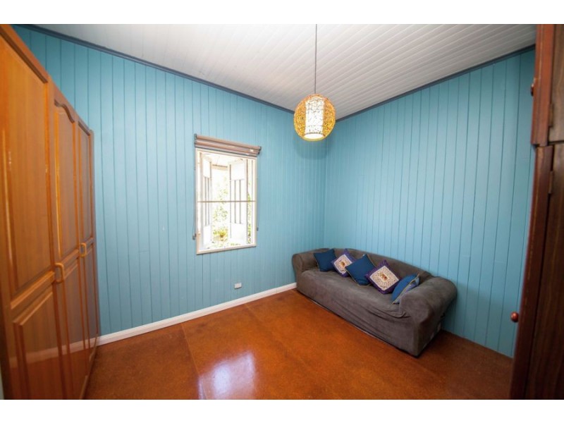 28 Dale Street, Granville QLD 4650