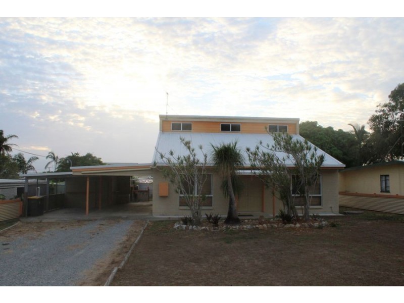 27 Ventnor Street, Maaroom QLD 4650