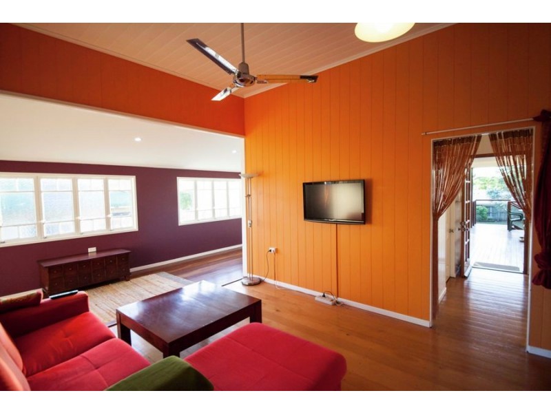 58 Rocky Street, Maryborough QLD 4650