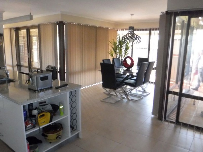 7 Sims Road, Oakhurst QLD 4650