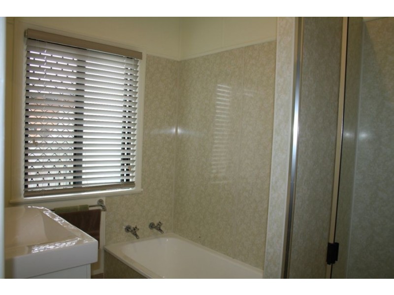 180 Jupiter Street, Maryborough QLD 4650