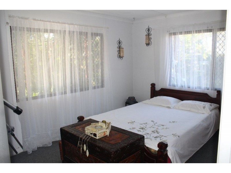 41 Petersen Road, Owanyilla QLD 4650