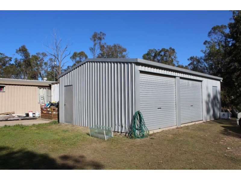 41 Petersen Road, Owanyilla QLD 4650