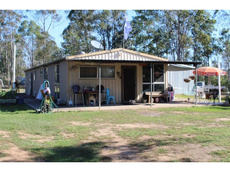 41 Petersen Road, Owanyilla QLD 4650
